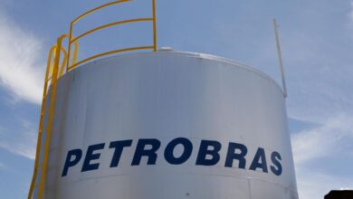 Photo of Petrobras vê redução gradual do consumo de petróleo