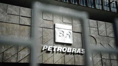 Photo of Petrobras é referência, não regra para preço, diz presidente da Petrobras’